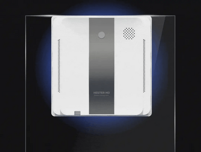 Fenêtre propre avec le nettoyeur automatique Foldora™ Hester M3 de B.D shop, outil intelligent pour un nettoyage facile et sans effort